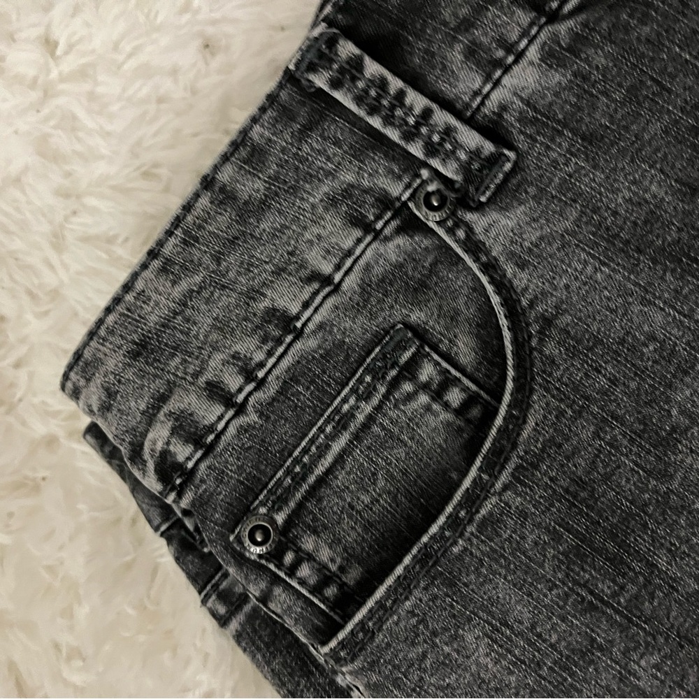 Chicos Mid-rise Black Whitewashed Jeans